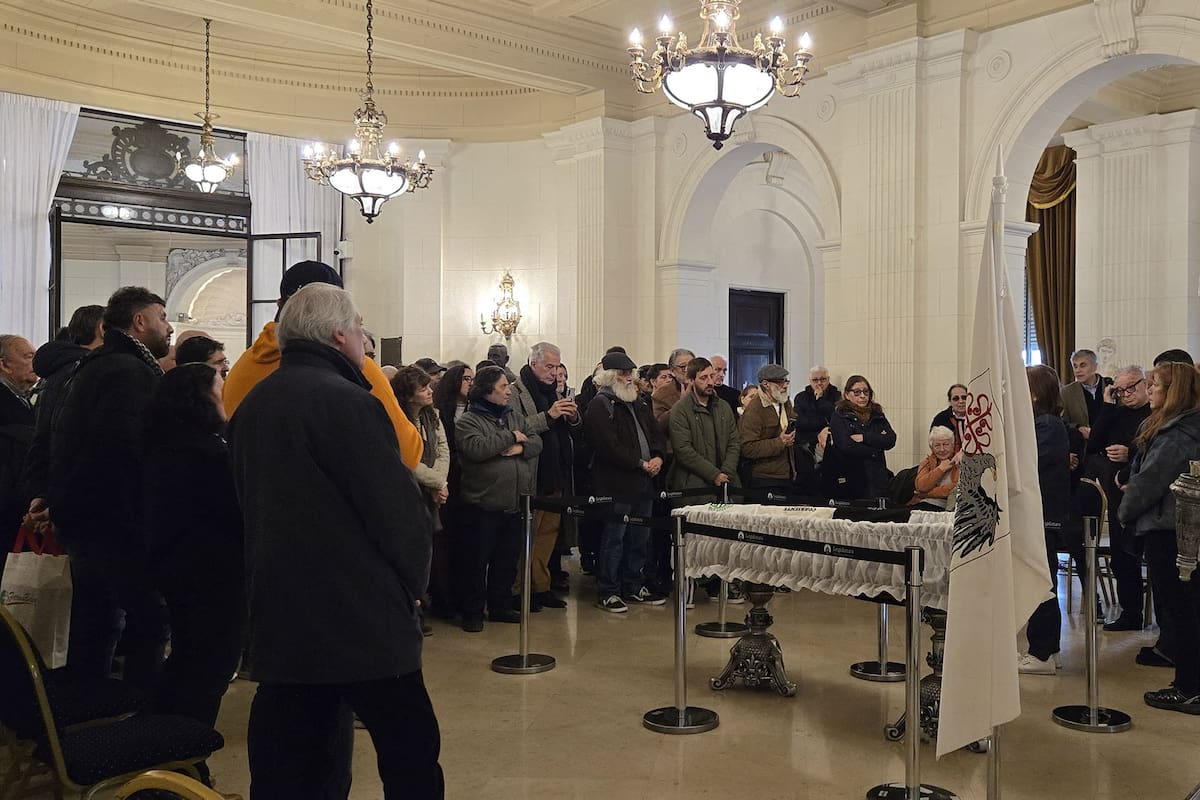 El velatorio del historiador y ensayista Norberto Galasso se hizo en la Legislatura porteña