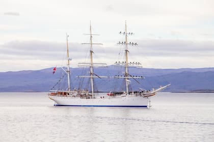 El velero noruego Statsraad Lehmkuhl
