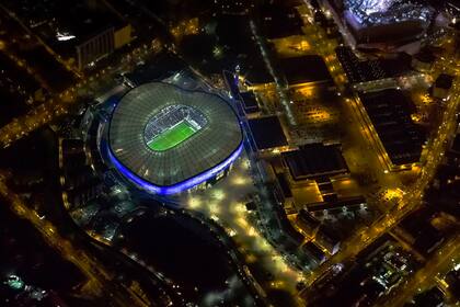 El Vélodrome es el segundo estadio de Francia en capacidad; allí el seleccionado argentino de fútbol cayó contra Países Bajos por aquel gol de Dennis Bergkamp.