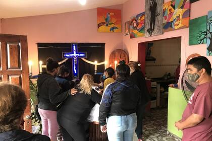 El velorio de Abigail, ayer, en Termas de Río Hondo