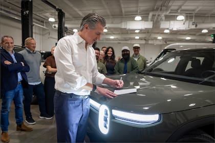 El vendedor deberá entregar un documento al comprador en el que especifique la posibilidad de devolver el auto usado bajo ciertas condiciones, según la nueva ley de California