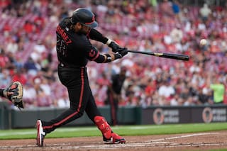 Chase Burns poncha a ocho en siete innings y supera a Sandy Alcántara en triunfo de Rojos, 1-0 ante Marlins