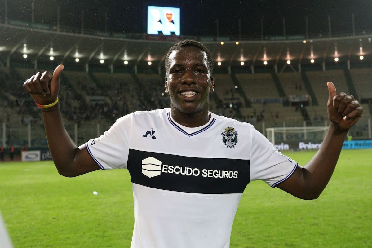 El venezolano Hurtado se destapó en la Copa Argentina y emuló algunos logros futbolísticos en su país