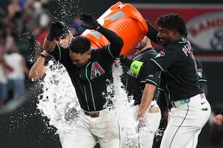 Vargas batea sencillo en la décima y Diamondbacks superan 6-5 a A's tras ceder ventaja en la novena