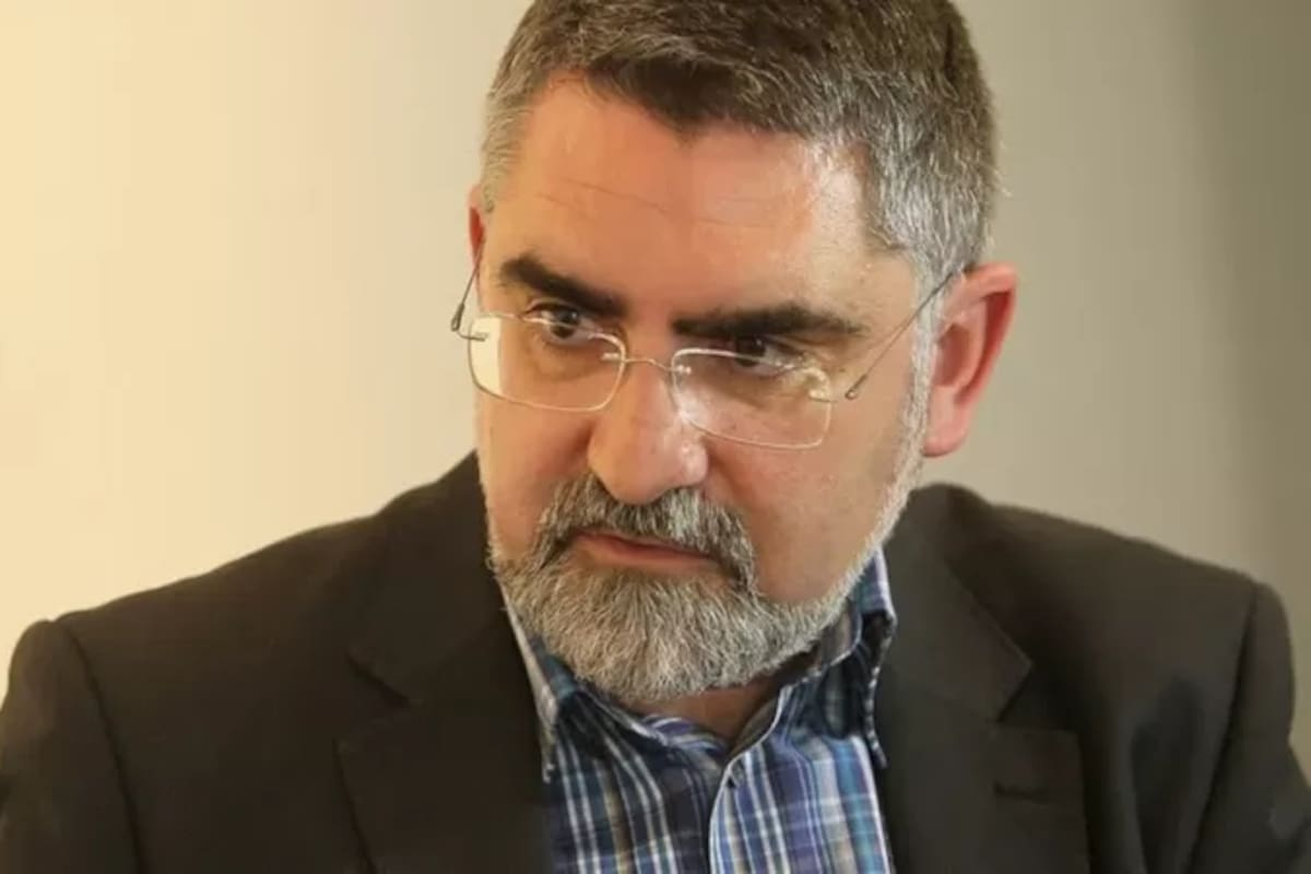 "El verbo invadir es mucho más inequívoco. Implica irrumpir, entrar por la fuerza, así como ocupar anormal e irregularmente un lugar. Y eso es lo que ocurrió en el caso de América", afirmó Antonio Espino López