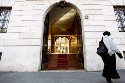 El vestíbulo del edificio del número 20 de Vía Palestro, donde Maurizio Gucci fue asesinado el 27 de marzo de 1995