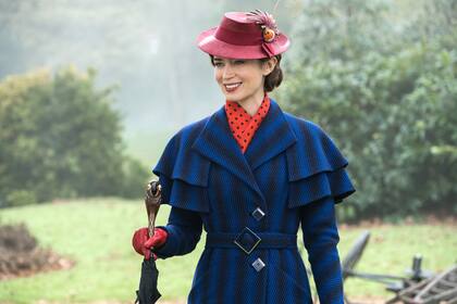 El vestuario creado por Sandy Powell para El Regreso de Mary Poppins está nominado para los Oscar. Cómo se actualizó el look de esta niñera que hizo historia