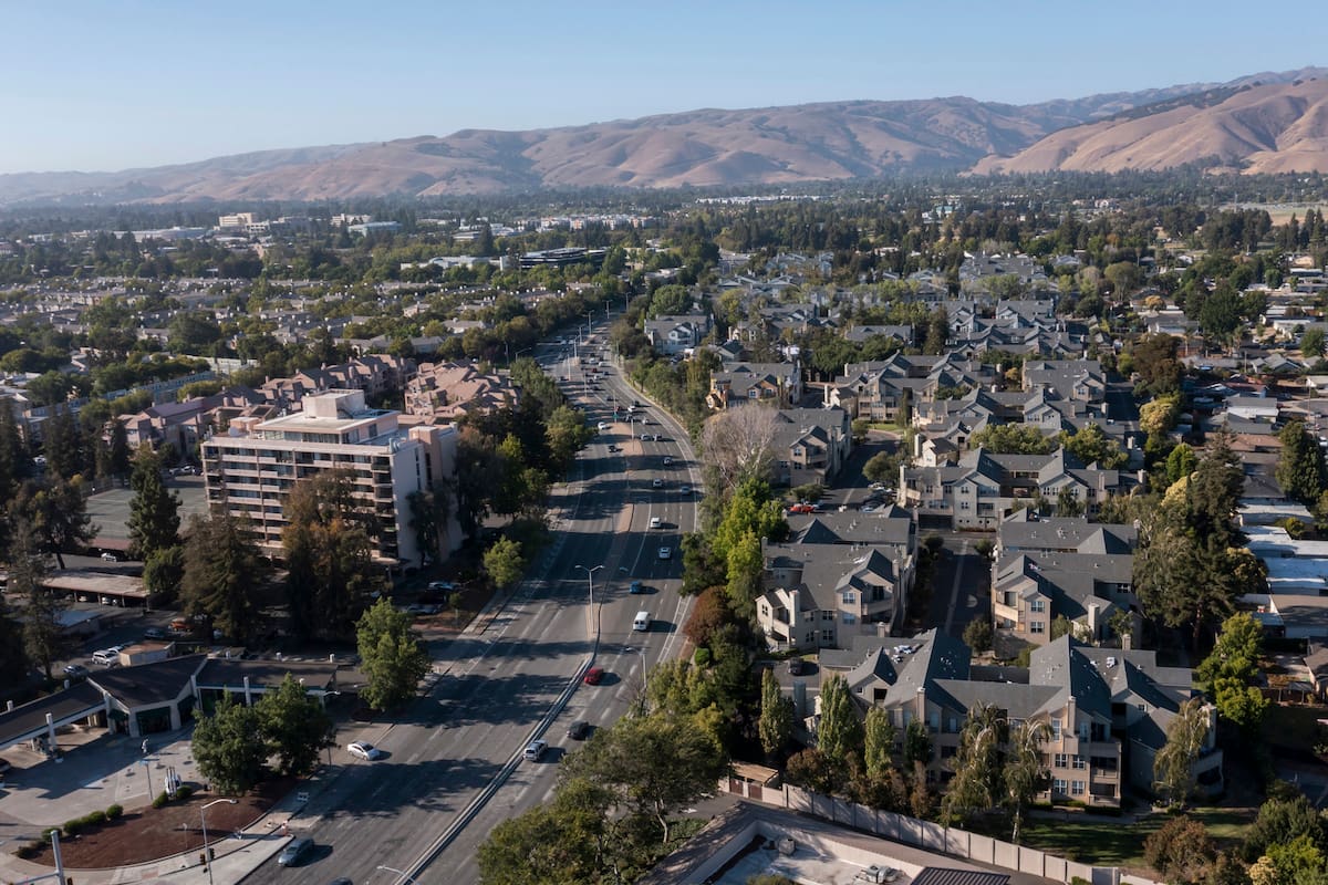 El veto de la ley afecta considerablemente a los inmigrantes