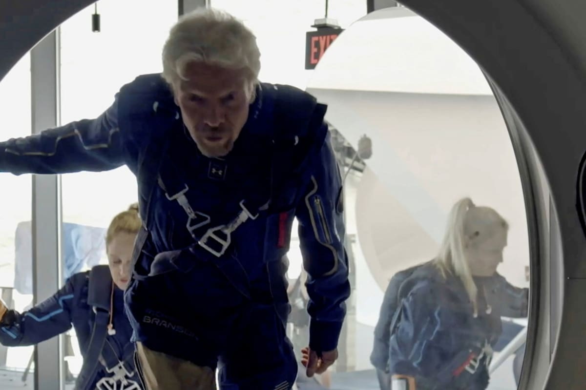 El viaje del Virgin Galactic es de 90 minutos.