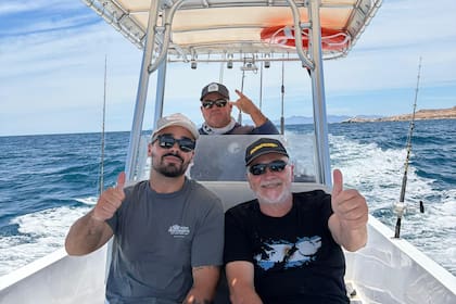 El viaje les permitió conocer muchísimos lugares y tener días de descanso como este en que los invitaron a pescar en los Cabos, México