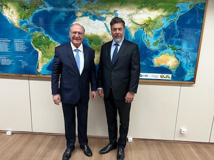 El vicepresidente de Brasil, Geraldo Alckmin, en una audiencia en el Palacio de Planalto a Darío Werthein, presidente de Vrio Corp.