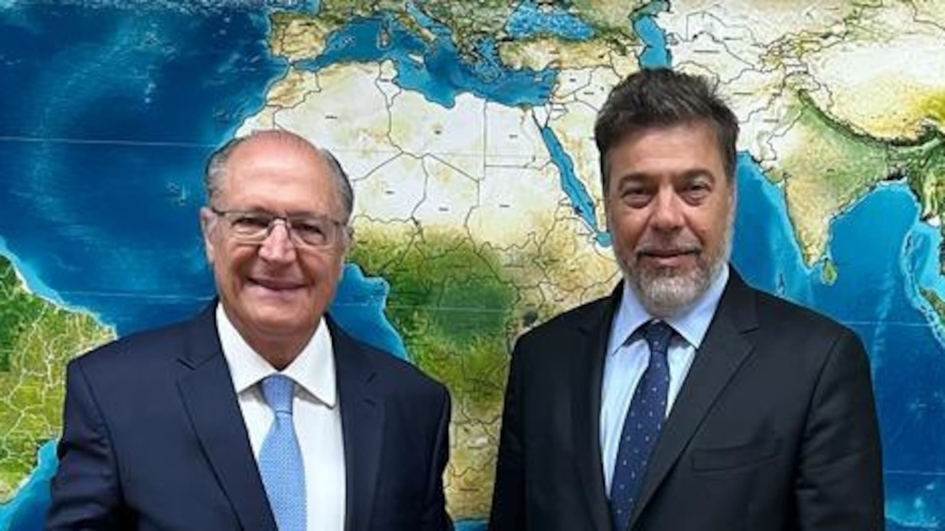El vicepresidente de Brasil, Geraldo Alckmin, junto a Darío Werthein, presidente de Vrio Corp