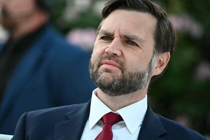 El vicepresidente de EE.UU., JD Vance, viene evaluando los posibles impactos de la IA en la seguridad nacional