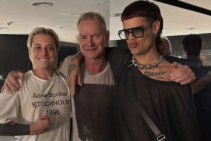 El video con el que Sting anunció el nuevo álbum de Ca7riel y Paco Amoroso
