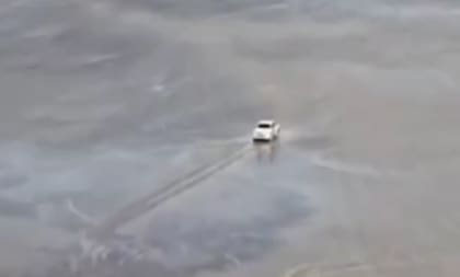 El video difundido también muestra la magnitud de la superficie afectada