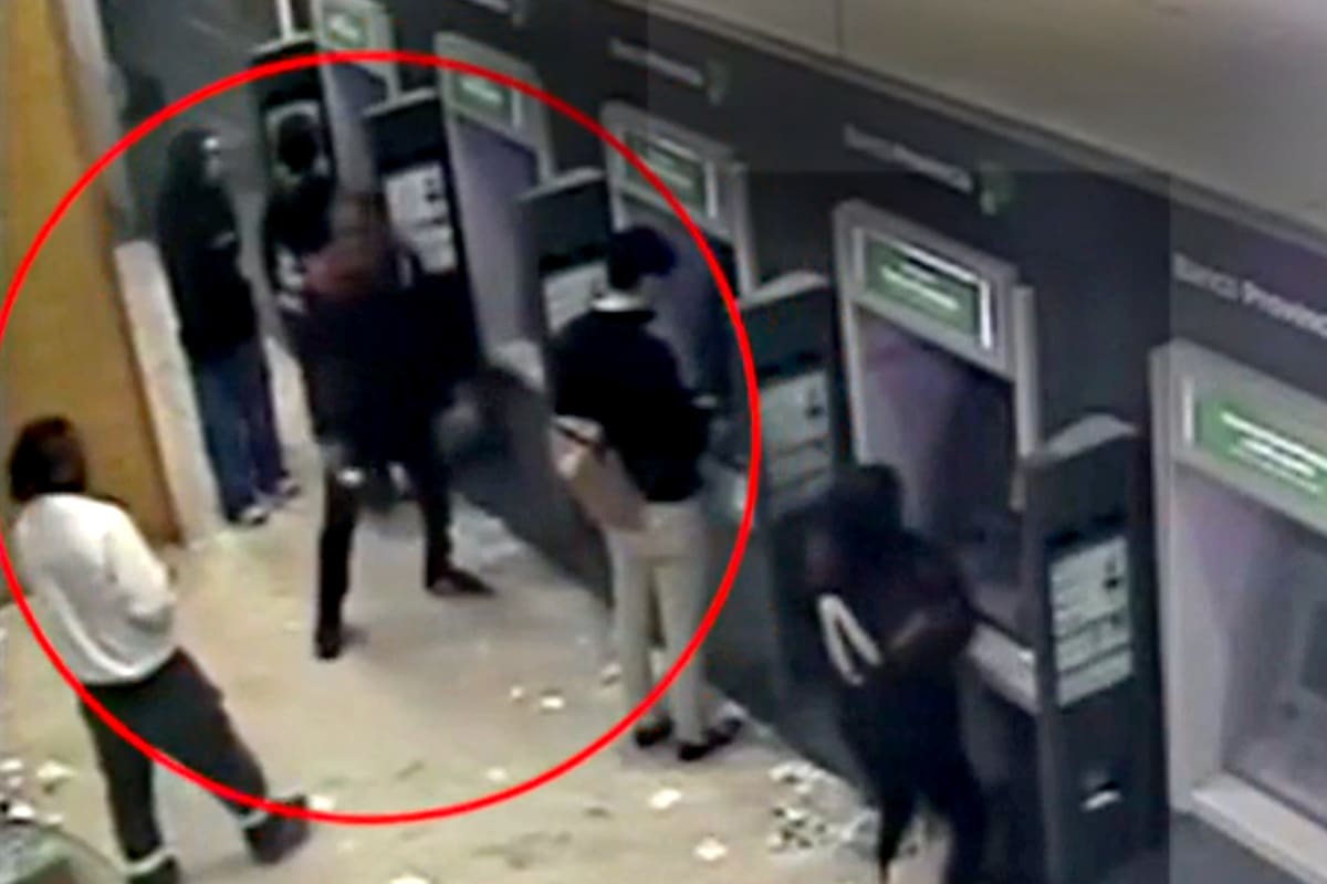 El video en el banco durante las extracciones que realizó Rigau