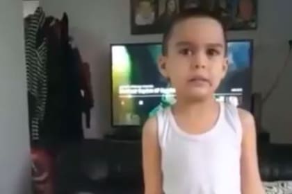 El video que es furor en Twitter por el descargo de un niño de seis años cansado de hacer tareas durante la pandemia