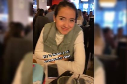 El video que se hizo viral en TikTok por la inesperada actitud de una cumpleañera