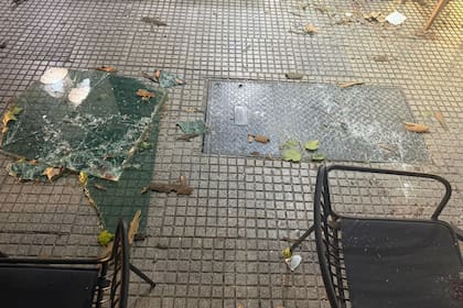 El vidrio que cayó del cuarto piso