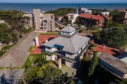 El Viejo Hotel Ostende es una de las tres construcciones originales que siguen en pie en el balneario