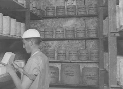 El viejo sótano de la fábrica aun está en utilidad