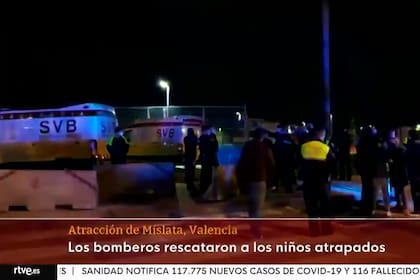 El viento voltea un castillo inflable y muere una niña en España. Fuente: RTVE