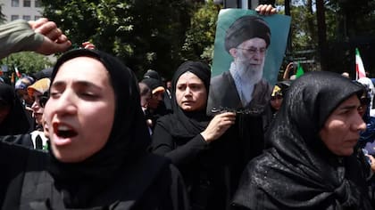 El viernes 20 de junio hubo protestas en Teherán contra los ataques de Israel hacia Irán.