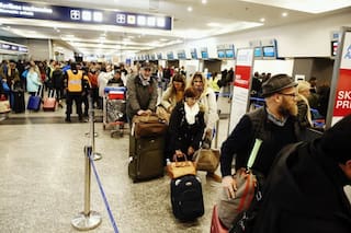 IDEA repudió la protesta de los gremios aeronáuticos que afectó a 5000 pasajeros