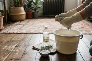 El vinagre blanco es ideal para disolver las energías negativas y purificar el ambiente