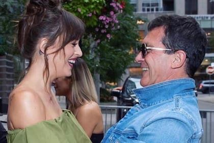 El vínculo entre Dakota Johnson y Antonio Banderas (Foto: Instagram @antoniobanderas)