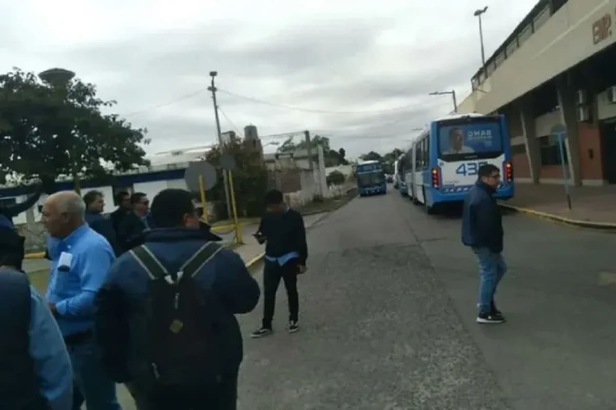 El violento ataque ocurrió en la ciudad de Claypole