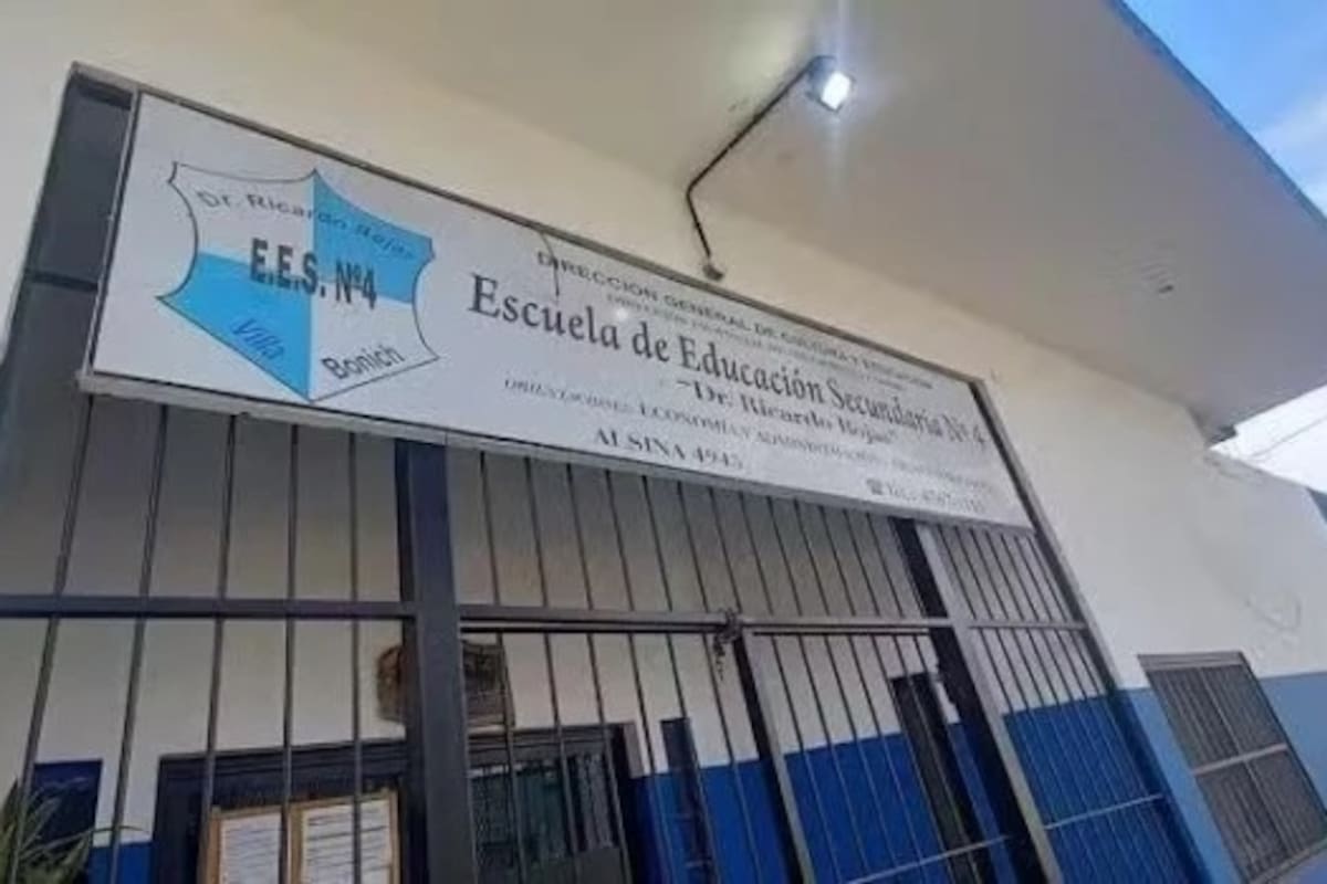 El violento episodio ocurrió en una escuela de san Martín