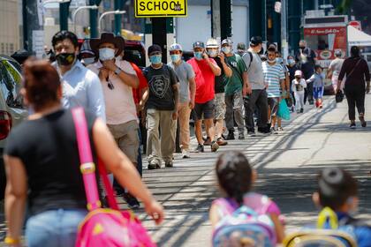 El virus tiene un alto costo en el barrio Queens de Corona