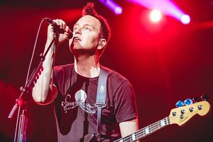El vocalista y bajista de Blink-182, Mark Hoppus, contó que hace tres meses empezó un tratamiento de quimioterapia contra el cáncer