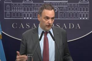 El vocero presidencial Manuel Adorni confirmó un nuevo examen que le tomarán a los estatales.