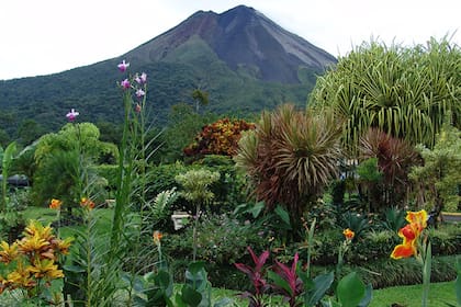 El volcán Arenal, uno de los activos en el país.
