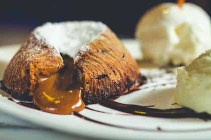 El volcán de dulce de leche, un infalible en Cucina D'Onore.