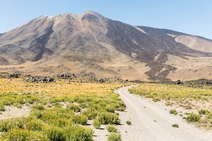 El volcán Tromen hizo erupción hace 800, 500 y 200 años.