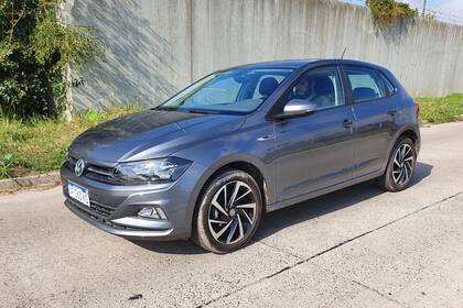 El Volkswagen Polo es otro de los nombres que perduran en el tiempo, desde su aparición en los años 70 en Europa