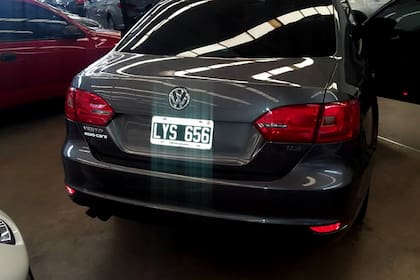 El Volkswagen Vento involucrado en el ataque