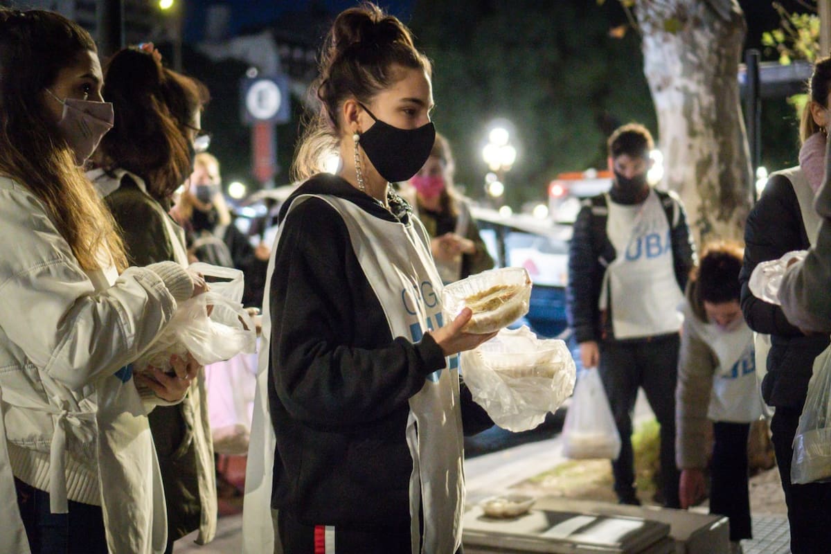 El voluntariado Plato Caliente se generó durante la pandemia