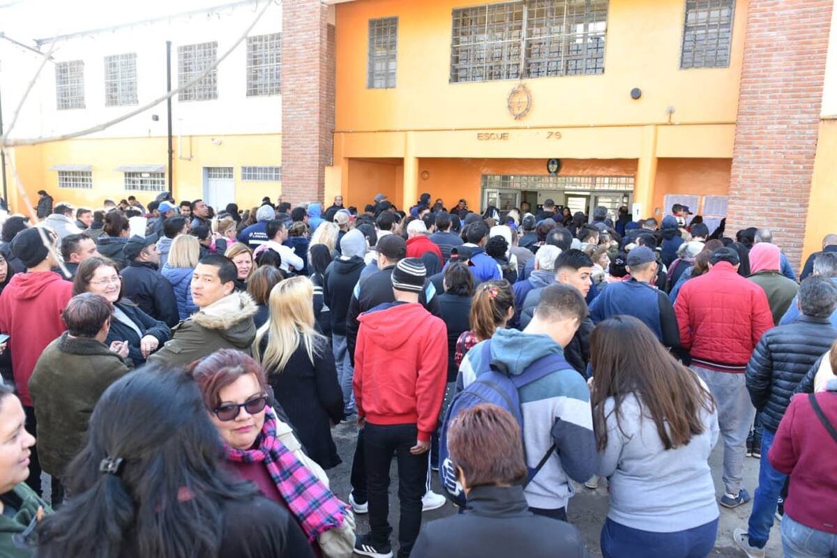 El voto en las escuelas de Moreno