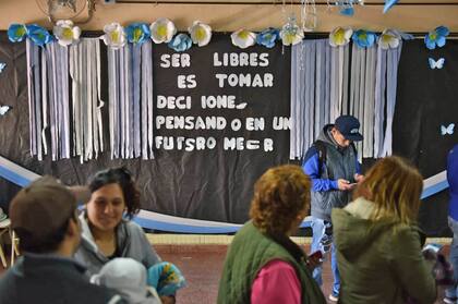 El voto en las escuelas de Moreno