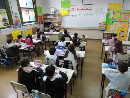 El voucher educativo es un incentivo para el pago de la cuota escolar