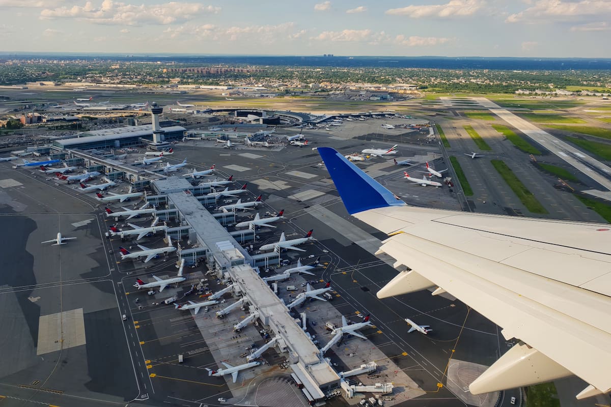El vuelo ANZ2 regresó al mismo aeropuerto de partida cuando ya había recorrido la mitad del trayecto previsto