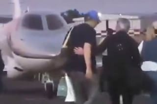 El intento por negar el viaje, amenazas y la entrega de dinero en una clínica: revelaciones de la secretaria del piloto