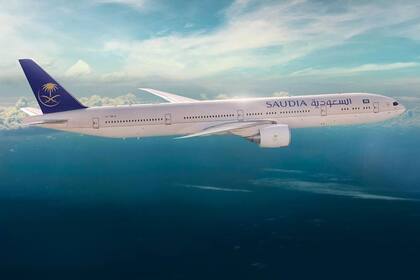 El vuelo recién había despegado de Jeddah, en Arabia, pero debió volver ante el desesperado pedido de una pasajera que se dejó a su hijo en tierra