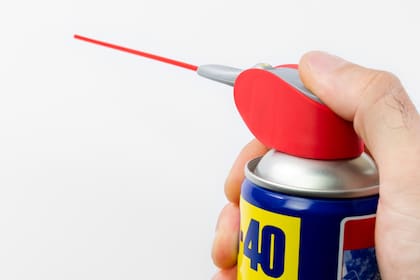 El WD-40 debe estar fuera del alcance de los niños y almacenarlo en lugares frescos y secos para evitar posibles accidentes. Foto: Archivo.
