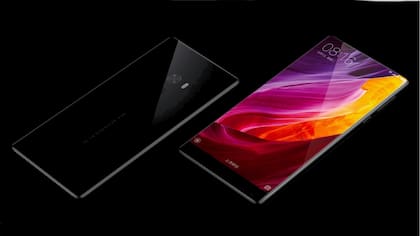 El Xiaomi Mi Mix fue diseñado por Philippe Starck y el cuerpo está hecho de cerámica