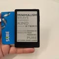 Probamos un mini lector de ebooks apenas más grande que una tarjeta de crédito
